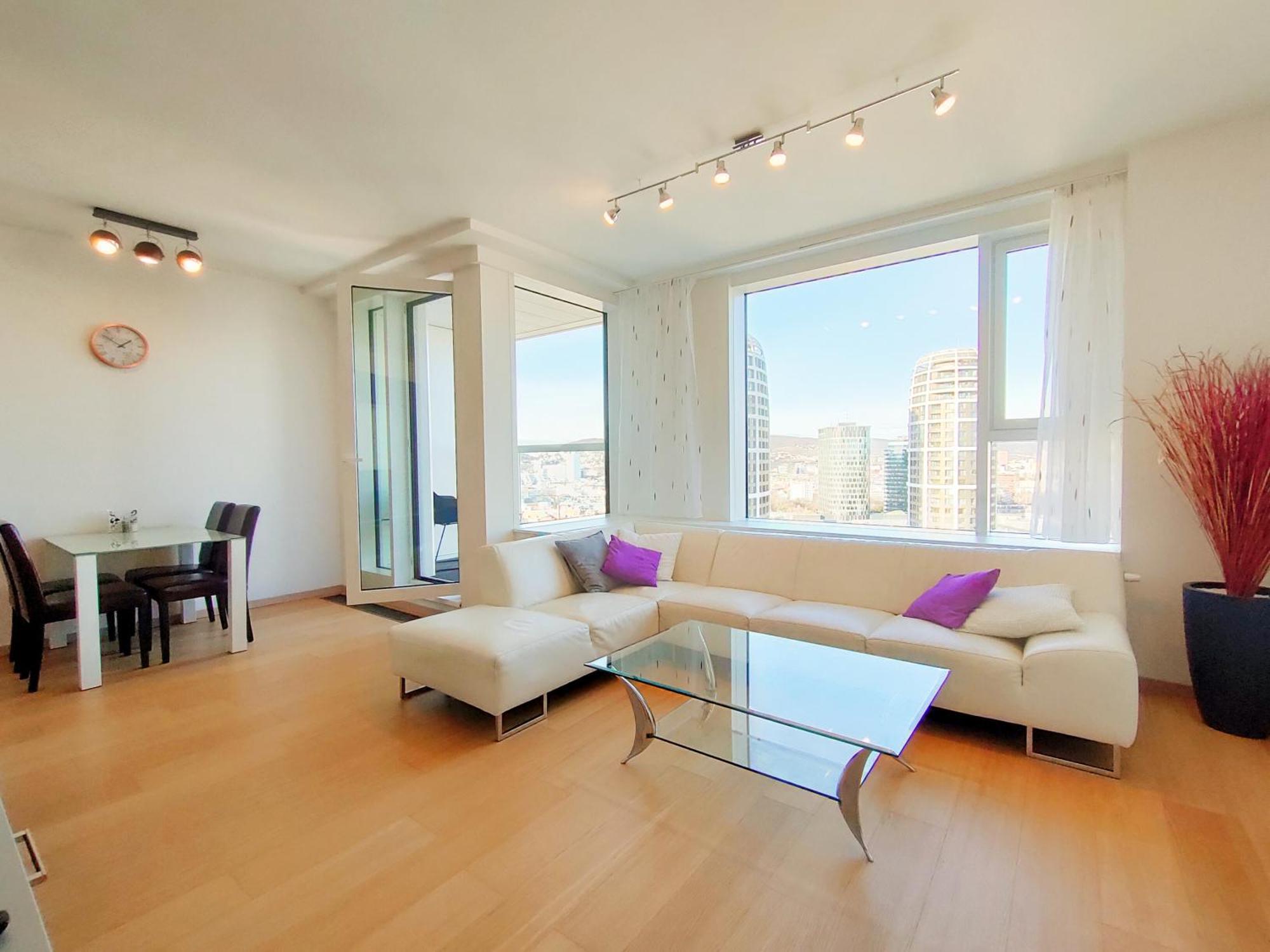 Sag Romantic 22 Floor Panorama City Free Parking Free Wifi 브라티슬라바 외부 사진