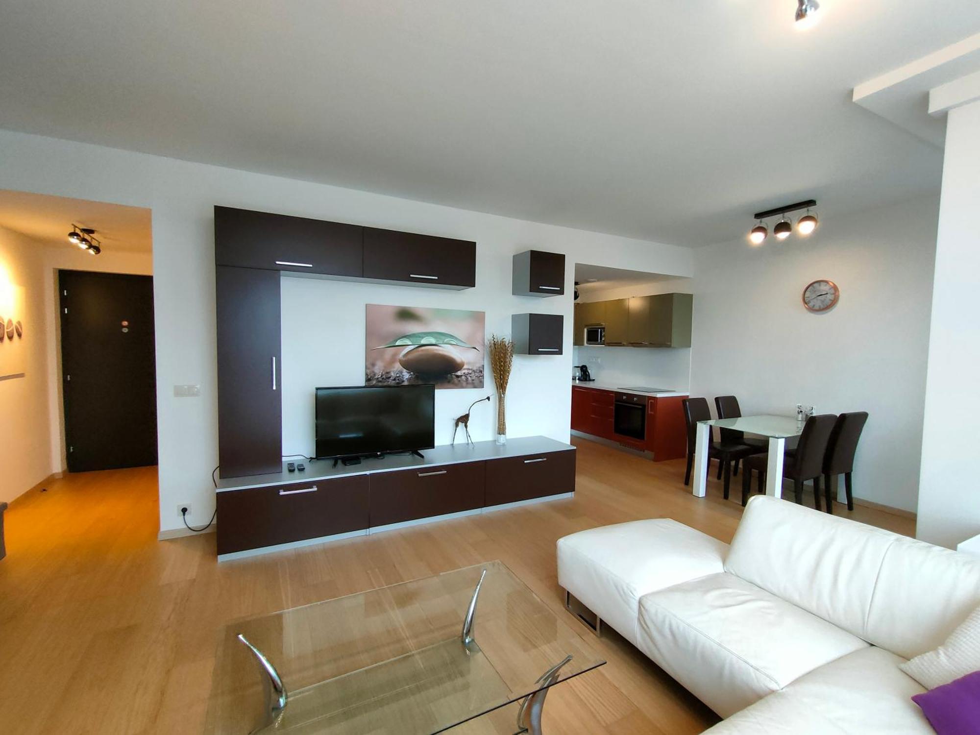 Sag Romantic 22 Floor Panorama City Free Parking Free Wifi 브라티슬라바 외부 사진